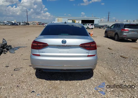 2017 Volkswagen Passat 1.8T R-Line из США, поврежденный, VIN 1VWDT7A39HC044449